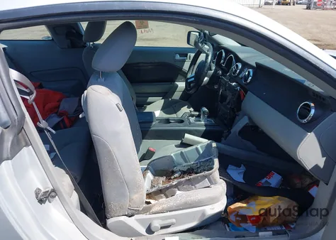 2008 Ford Mustang V6 Deluxe/V6 Premium from USA, damaged, VIN 1ZVHT80N785208831